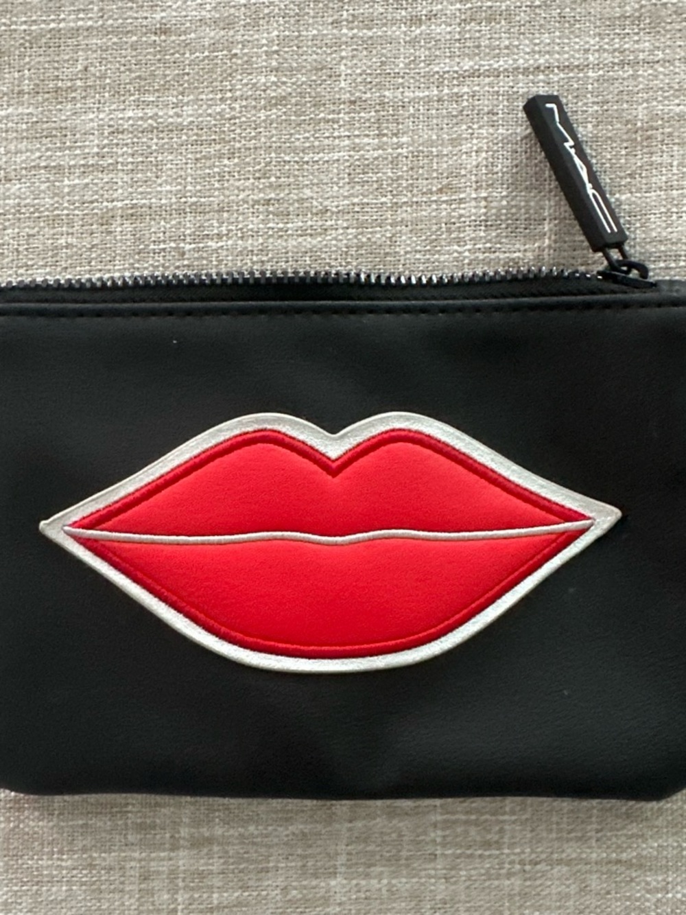 NEW MAC Cosmetics Black Cosmetic Pouch with Red Lips and Silver Accent